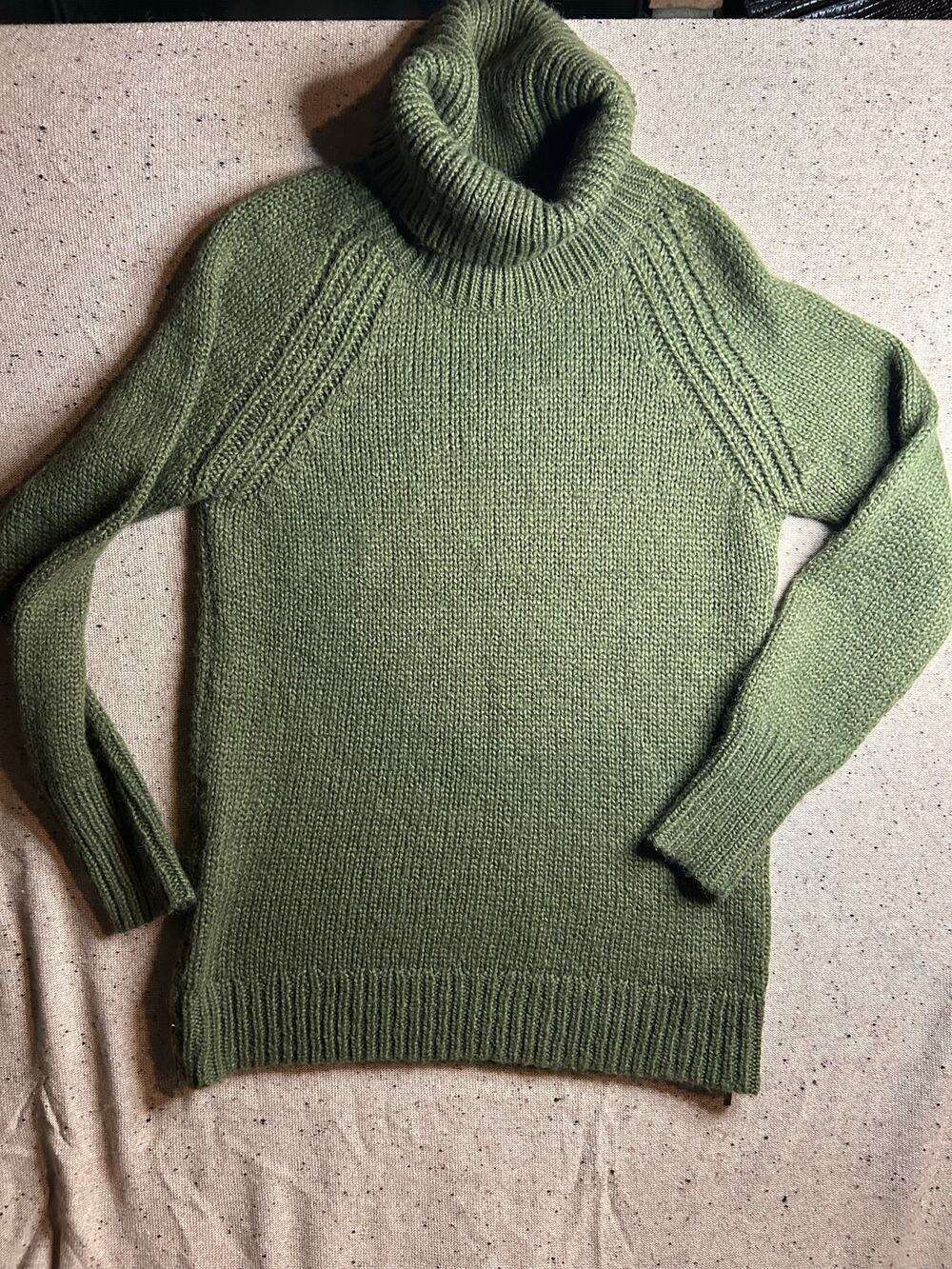 Ruby Moon Olive Green Wool Blend Turtleneck Sweater Cozy Fall Winter Fisherman